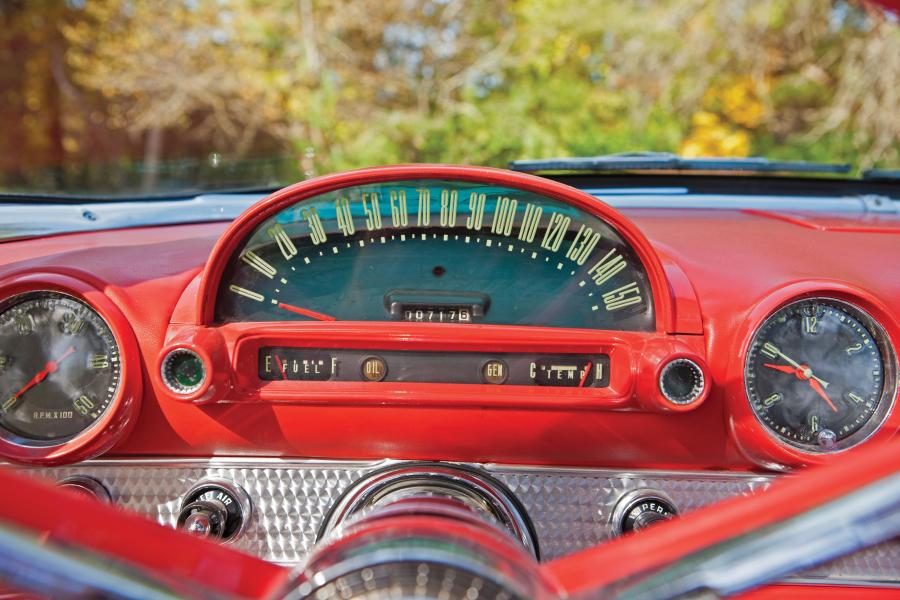  Ford Thunderbird White Ruf 1956 года  (фото 5 из 20)